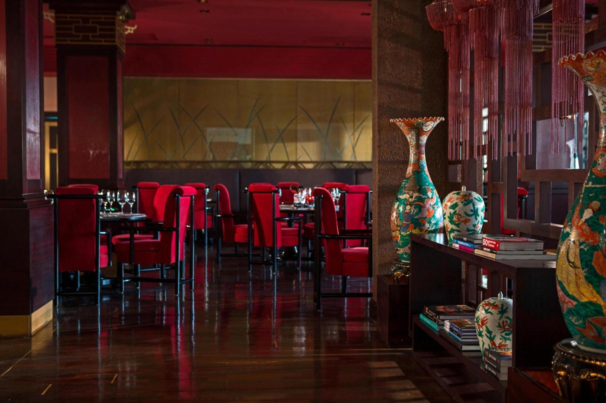 Renaissance Cairo Mirage City Hotel Екстериор снимка Interior of the restaurant
