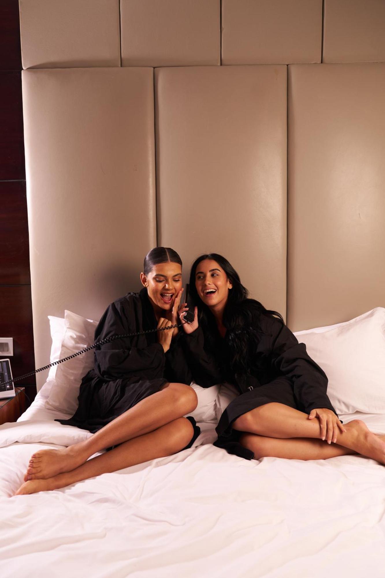 Renaissance Cairo Mirage City Hotel Екстериор снимка The 2019 hosts: Alessandra Maiorino and Marija Cerneva