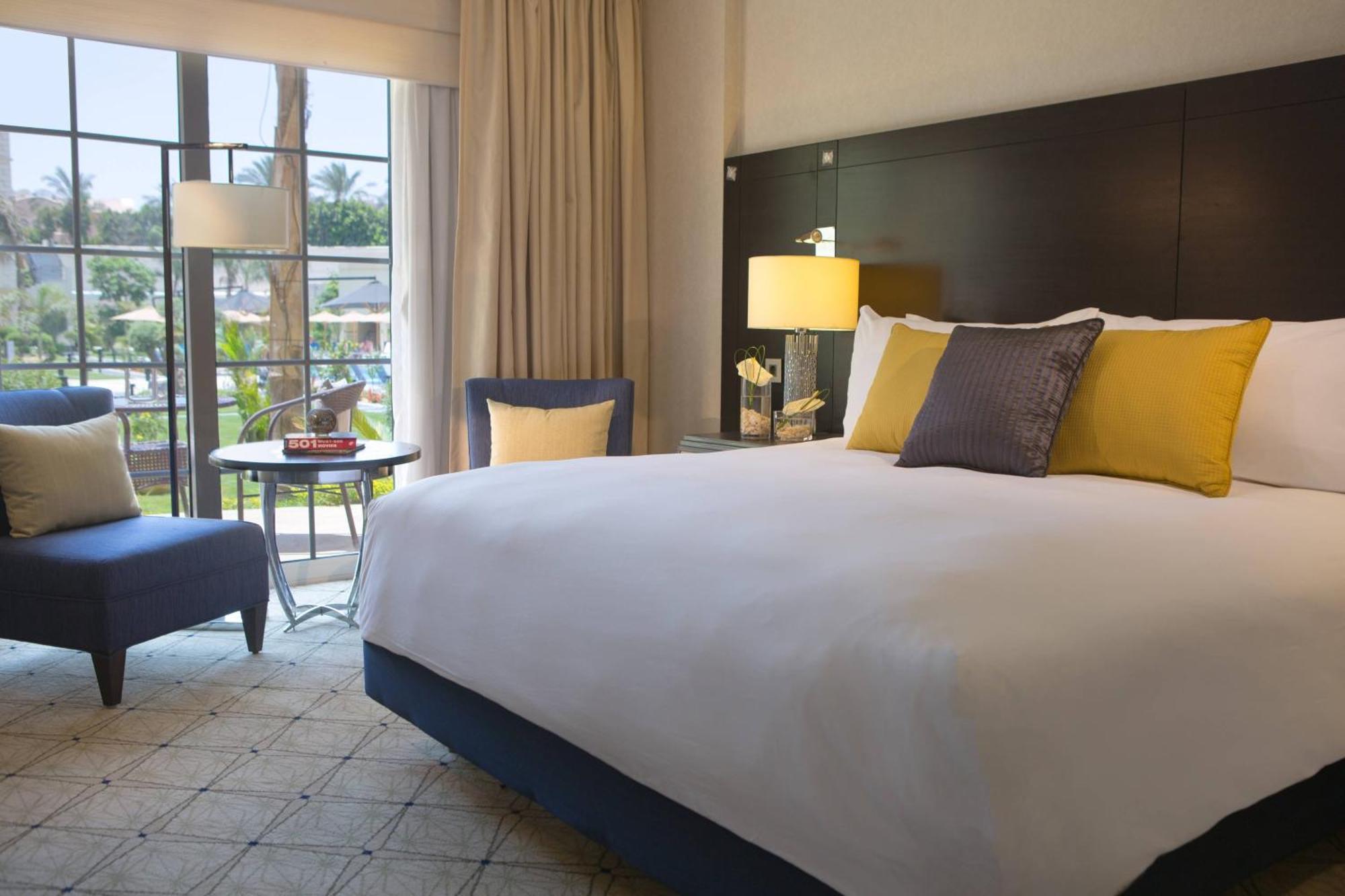 Renaissance Cairo Mirage City Hotel Екстериор снимка